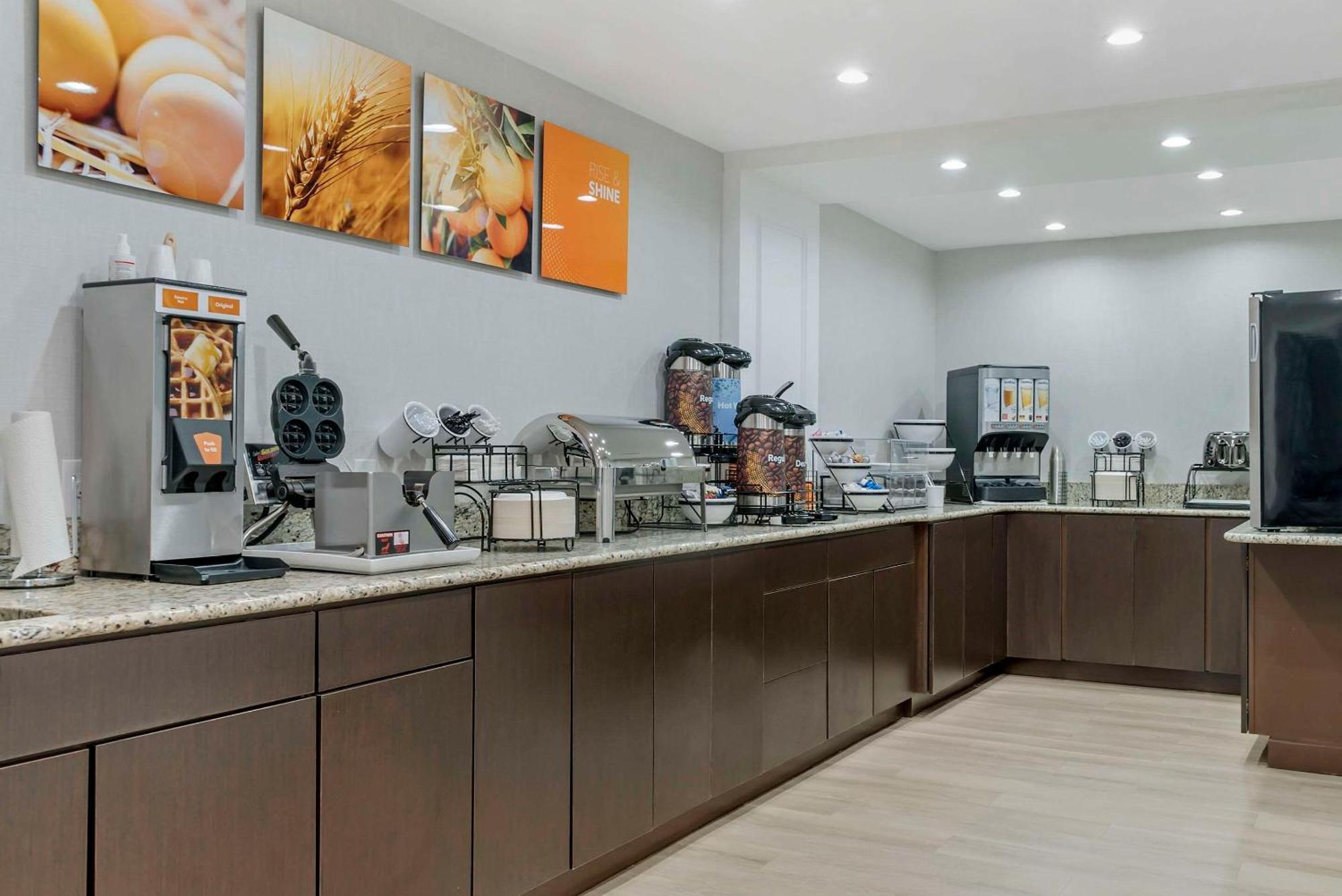 Comfort Inn Plainwell Bagian luar foto