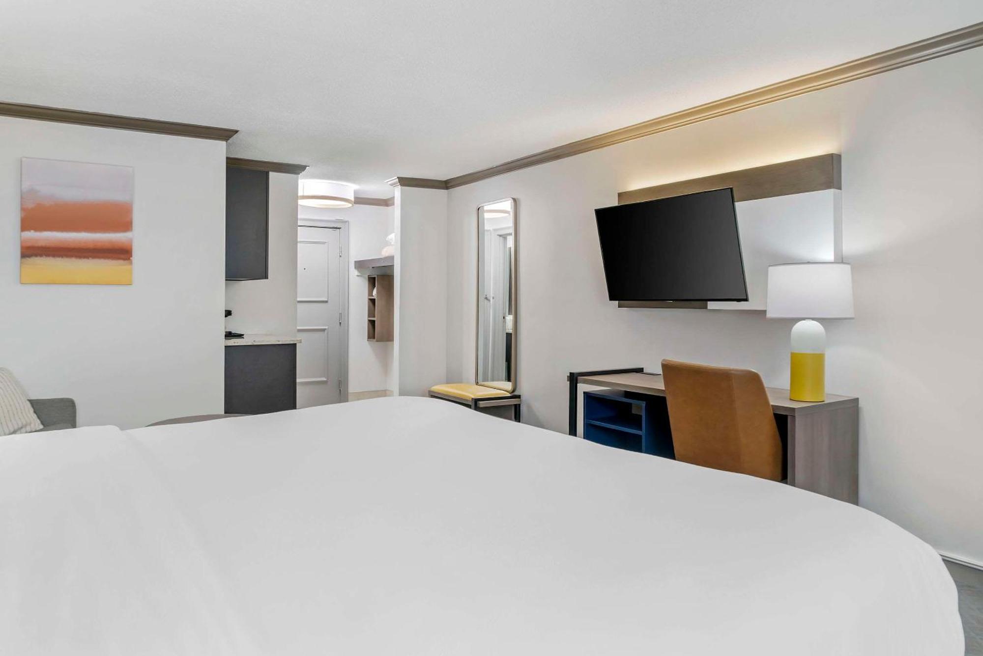 Comfort Inn Plainwell Bagian luar foto