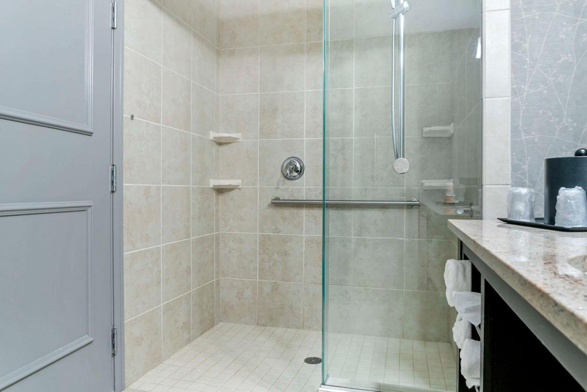 Comfort Inn Plainwell Bagian luar foto