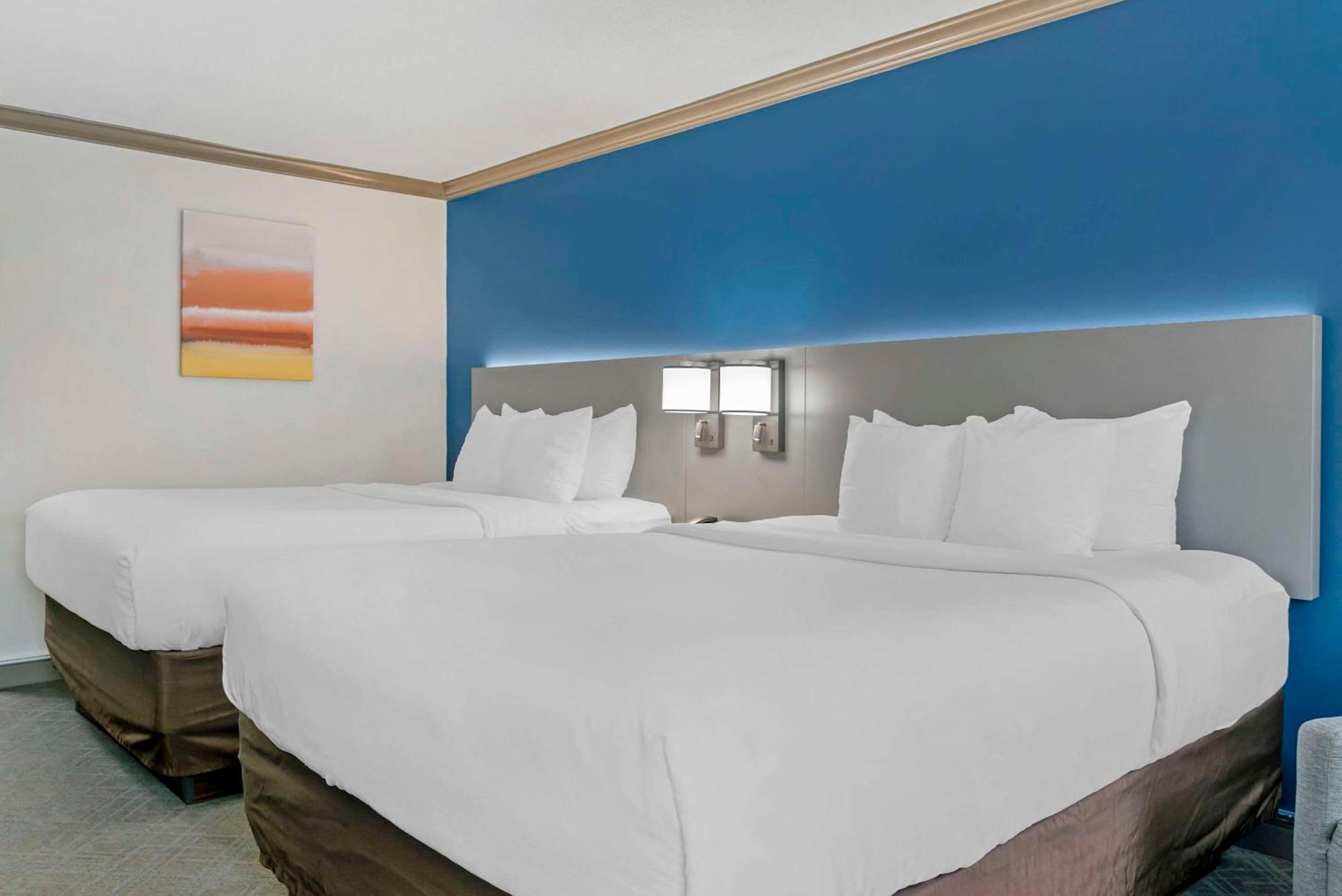 Comfort Inn Plainwell Bagian luar foto